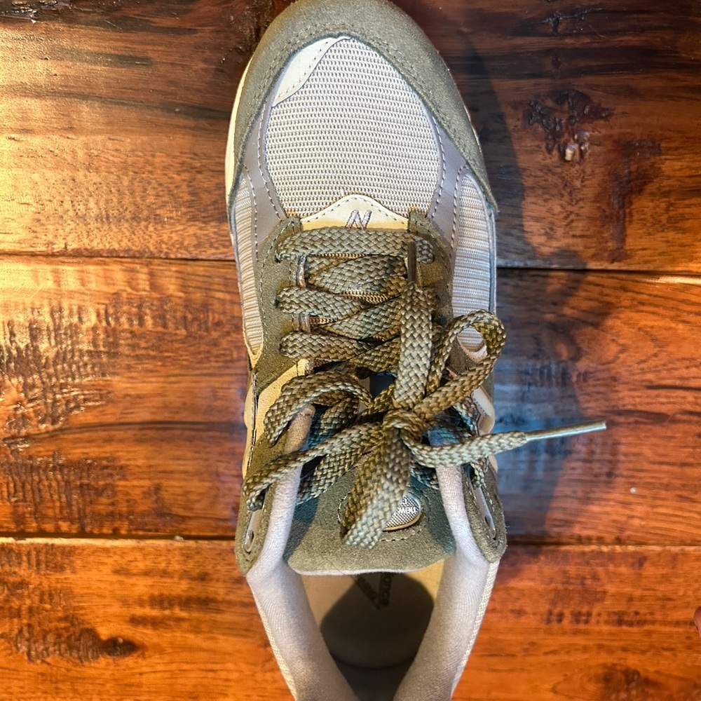Women’s New Balance 2002R Sneakers - Picture 11 of 13